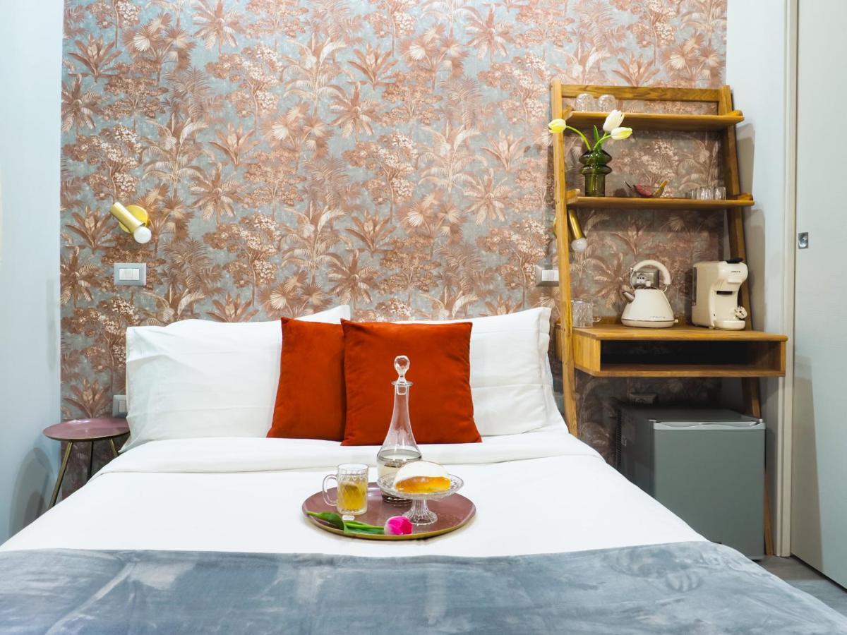 C'Est La Vie Suites Rome Exterior photo